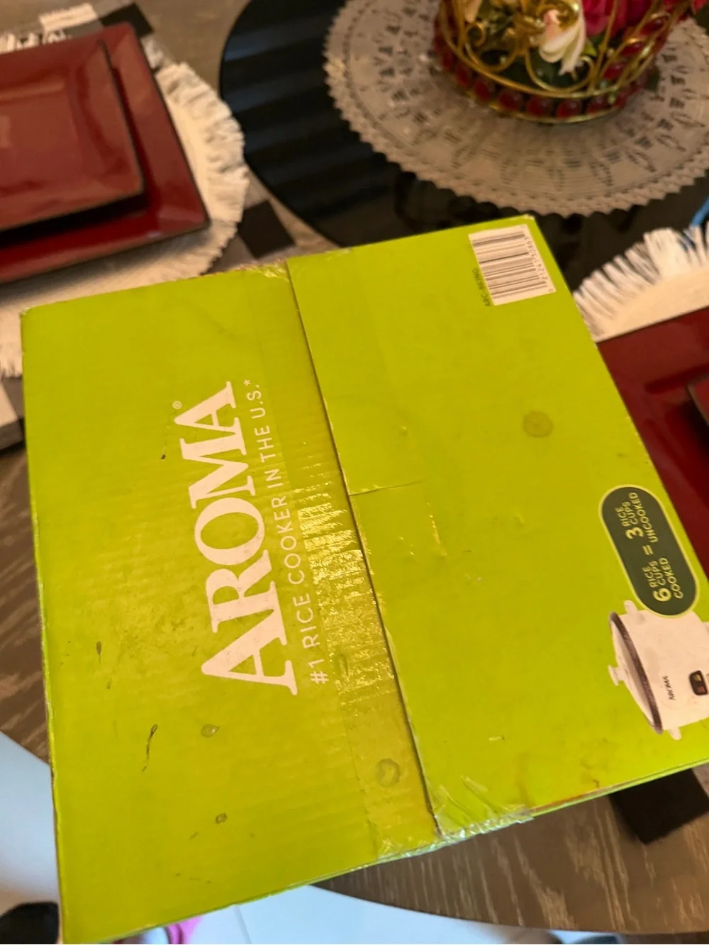 Aroma Home White and Black Rice & Grain Cooker